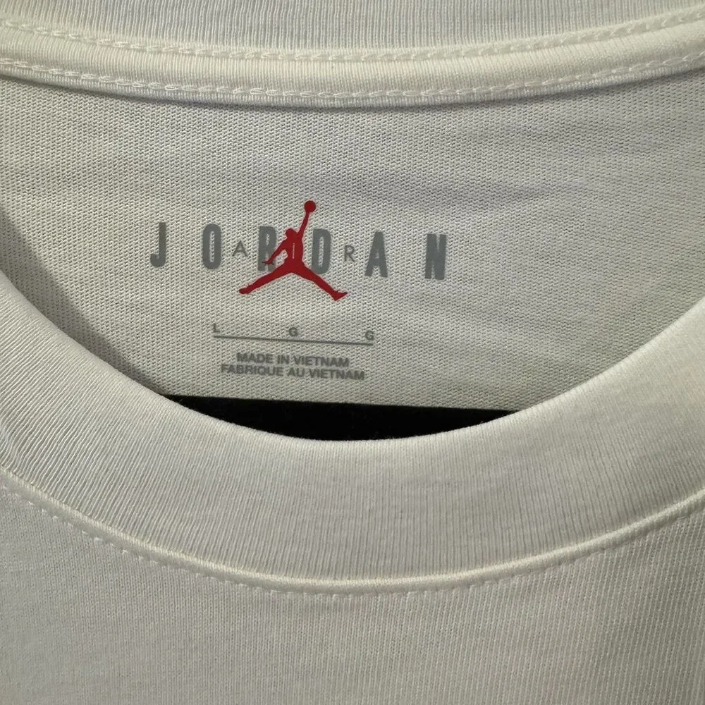 Jordan Men's Flight Essentials Oversized Graphic T-Shirt, L